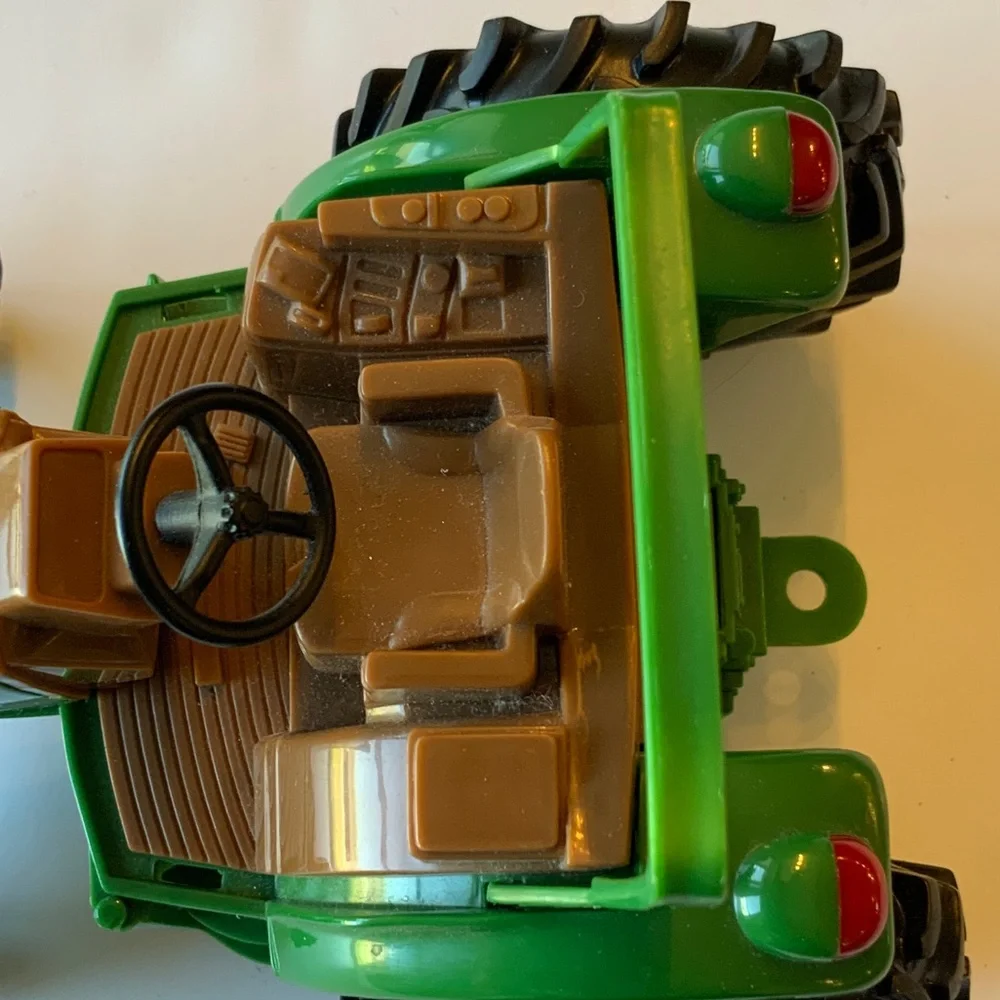 2002 John Deere Farm Tractor with Wagon